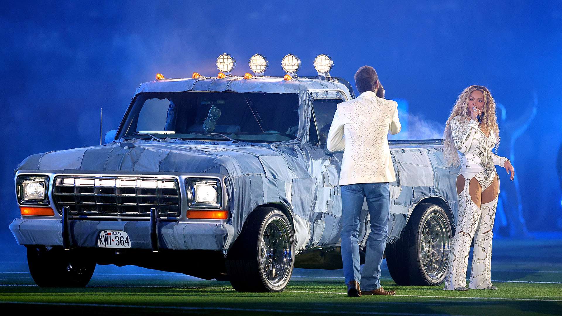 月的一个平 月的一个平